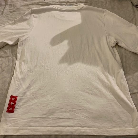 Adidas Men’s T-Shirt - Lunar New York Edition - Picture 2 of 2
